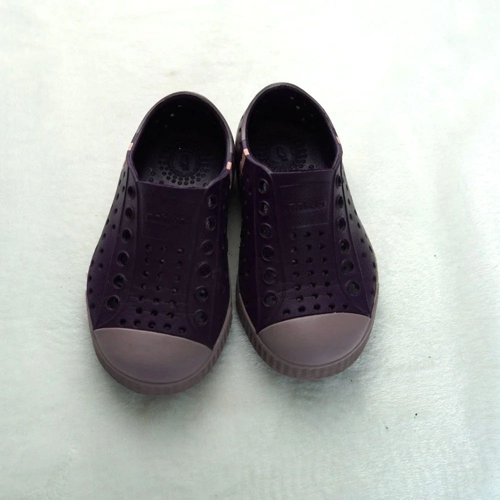 Native Shoes Jefferson Kids 8 Purple Perforated Slip On Sneakers Water Shoes